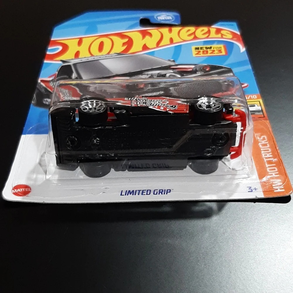 Truck Hot Wheels Limited Grip Black 2023 HW Hot Trucks Collection - Picture 7 of 10